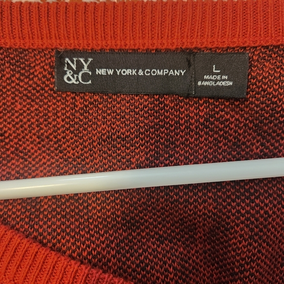 New York & Company Animal Print V-Neck Sweater - Red and Black - Picture 3 of 3